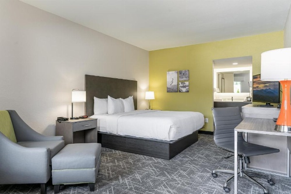 Quality Inn Asheville Downtown Tunnel Rd image 25