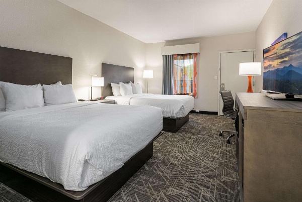 Quality Inn Asheville Downtown Tunnel Rd image 7